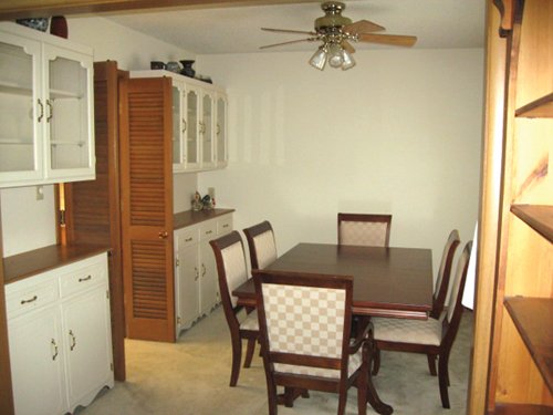 Property photo 17 - 3 Bedroom Ranch on Basement - Foster Park Area